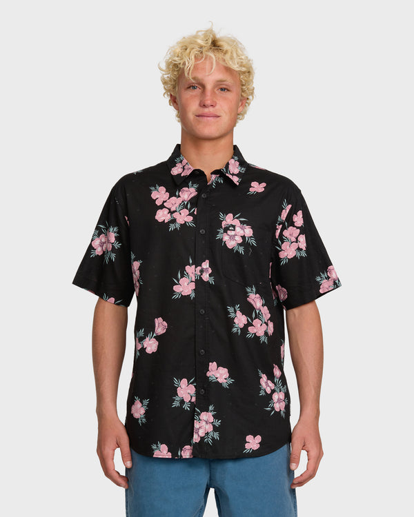 quiksilver Habitats Classic Short Sleeve Shirt