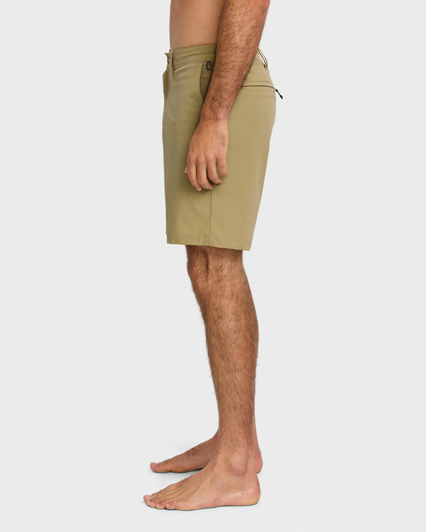 Quiksilver Union Transit 19" Amphibian Hybrid Shorts