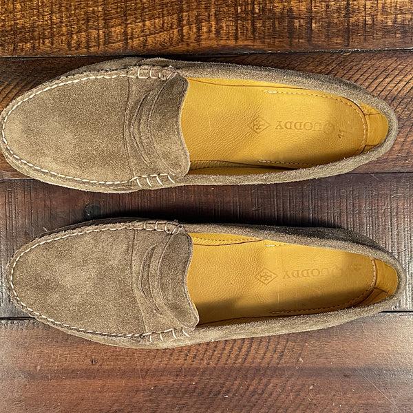 Quoddy Men’s LE Vessel Driver: Mushroom Suede