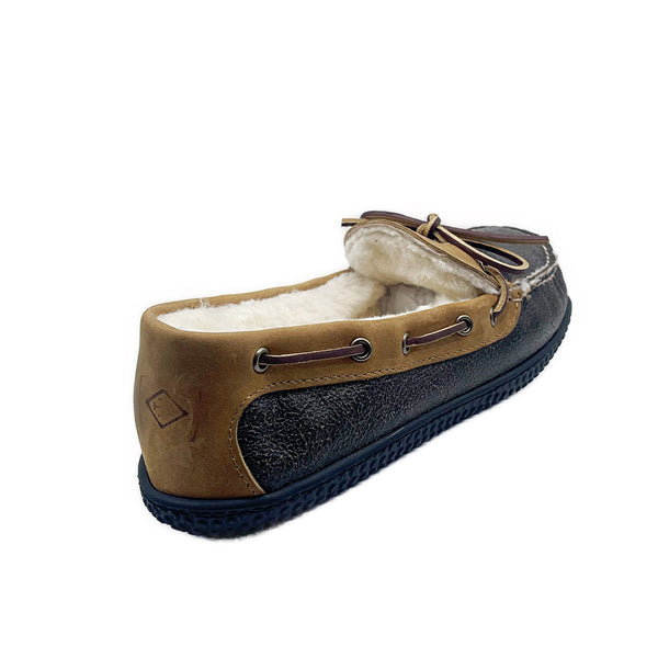 Quoddy Men’s Lodge ESQ LE Slipper: Bomber