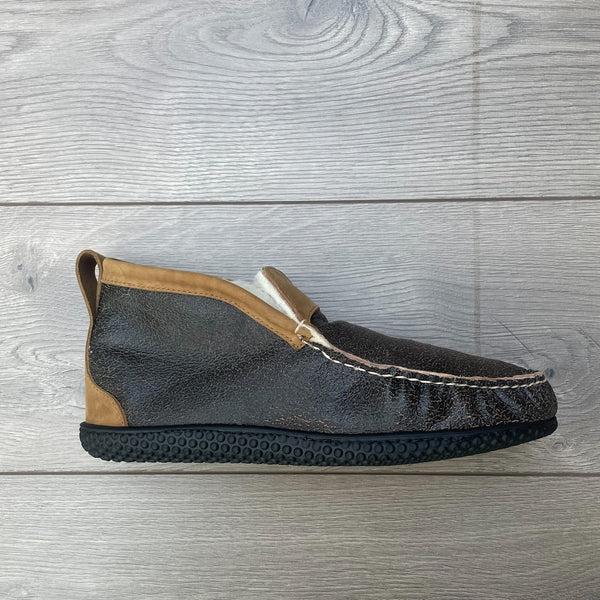 Quoddy Men’s Quad ESQ LE Slipper: Bomber