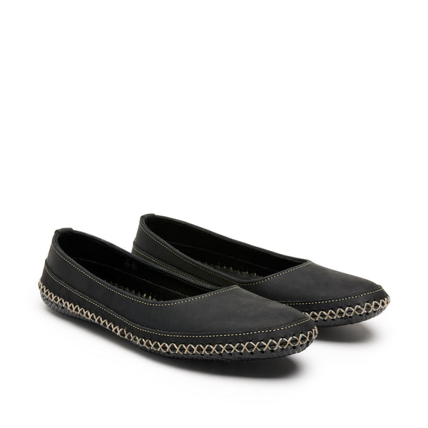 Quoddy Women’s Relax Skipper: Black