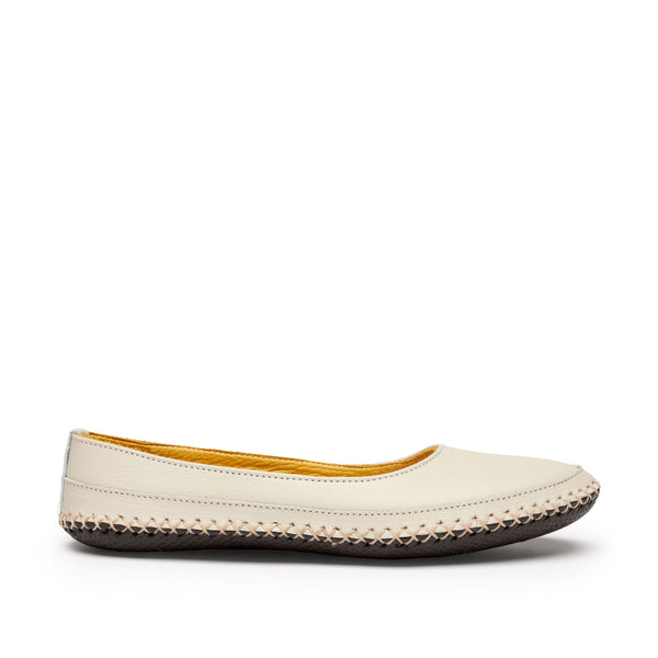 quoddy Women’s Relax Skipper: Bone