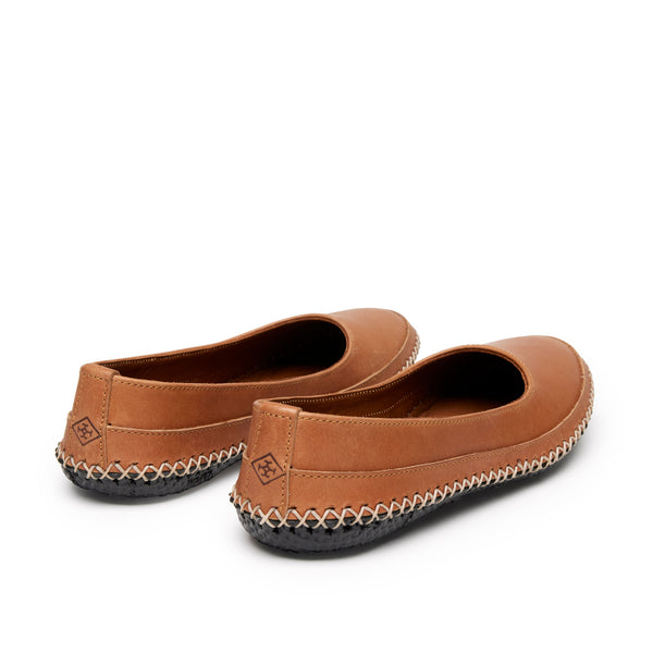 Quoddy Women’s Relax Skipper: Tan