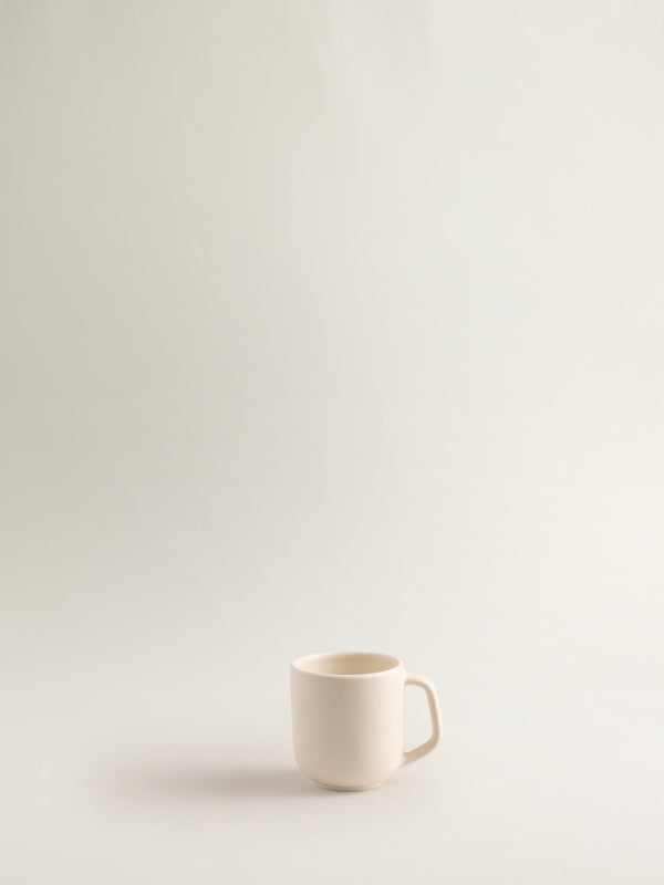 r d.lab Bilancia Tall Mug Almond