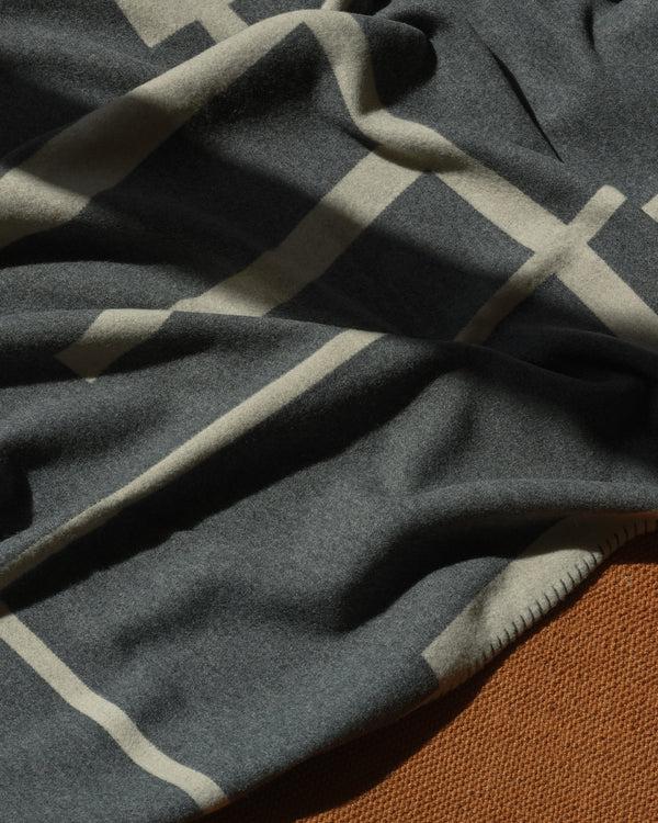 R D.lab LC2 Carnico Gray / Almond