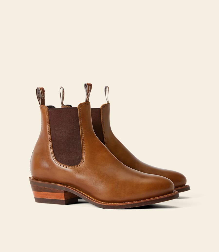 r.m. williams Lady Yearling boot – caramel pull-up leather