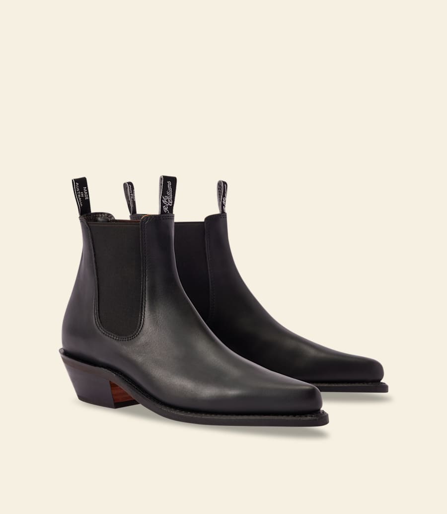 r.m. williams Millicent boot – ebony aniline leather