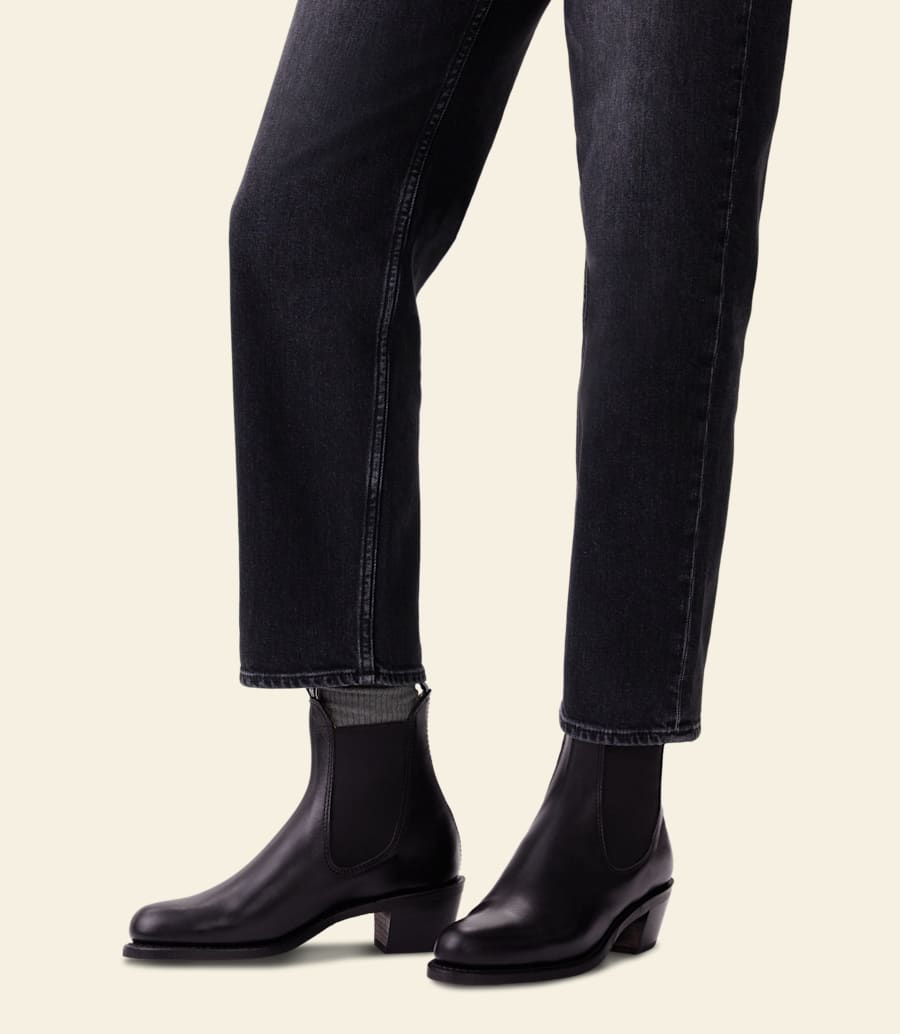 R.m. Williams Rosebery Boot – Black Pull-up Leather