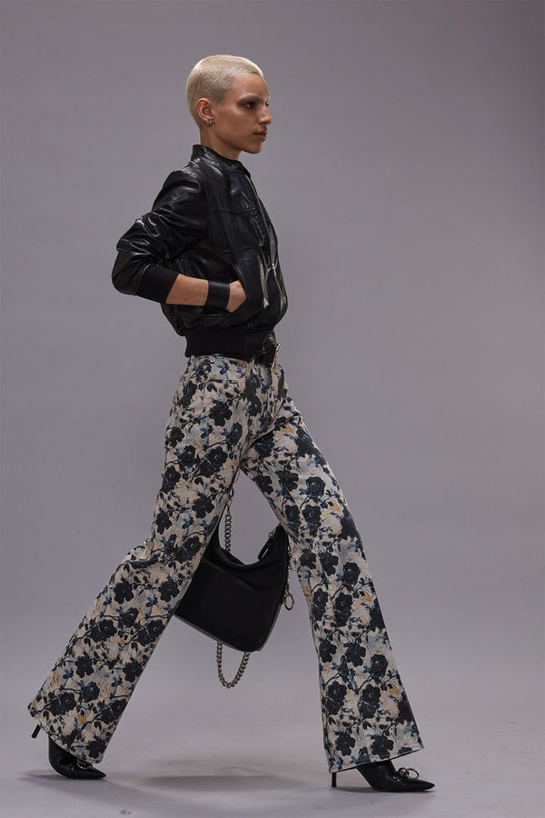 r13 CHARLOTTE JEAN abstract floral