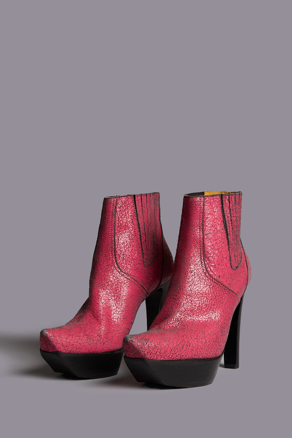 R13 POINTY TOE PLATFORM HEELED BOOT Crackle Pink