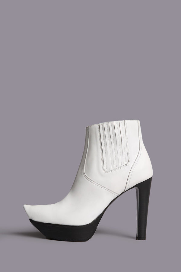 r13 POINTY TOE PLATFORM HEELED BOOT white
