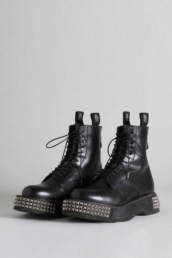 r13 SINGLE STACK BOOT WITH STUD SOLE black