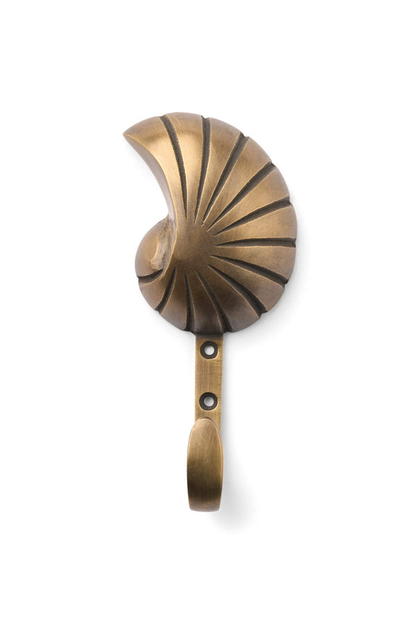 rabens saloner Conch Hook Rabens Apartment I Matte Brass