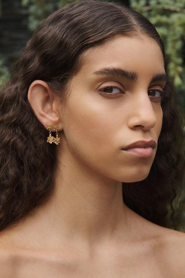 Rabens Saloner Double Flower Earring Nafsu I White Zirconia