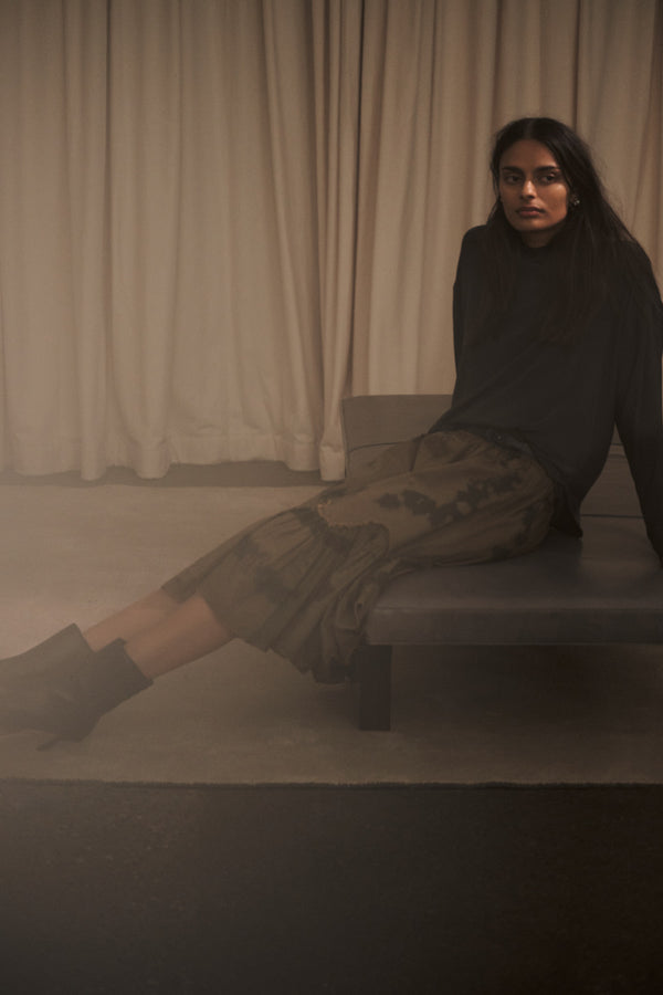 Rabens Saloner Evia Matte Drape Zip Sleeve Blouse I Pirate Black