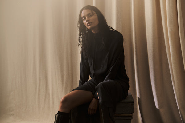 Rabens Saloner Fabiola Matte Drape Zip Sleeve Dress I Pirate Black