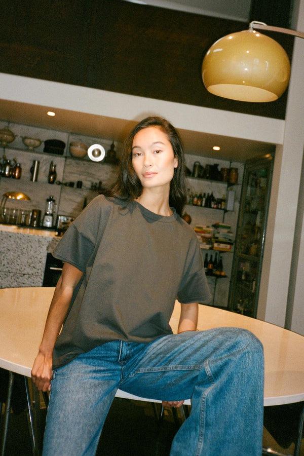 Rabens Saloner Margot Light Stretch Cropped T-shirt I Faded Black