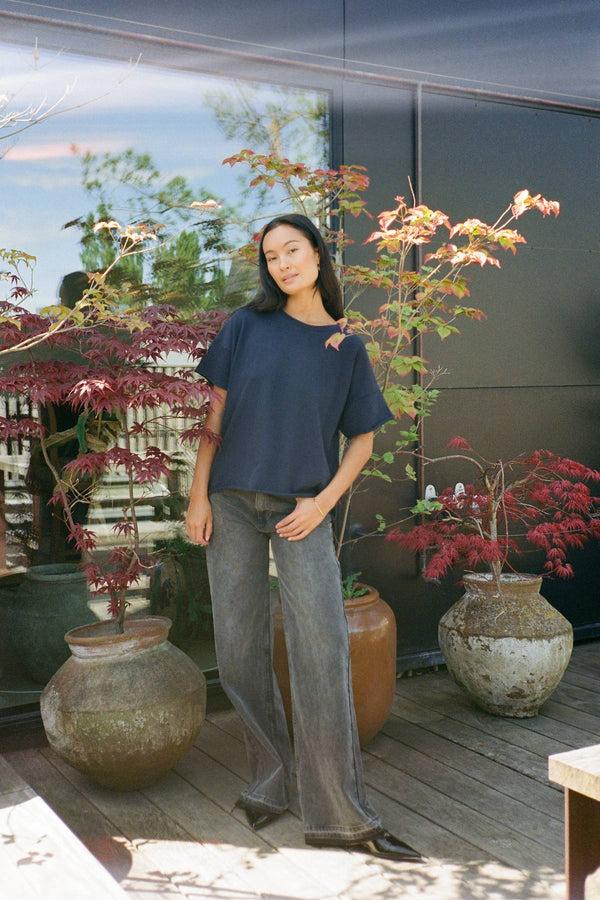 Rabens Saloner Margot Light Stretch Cropped T-shirt I Navy