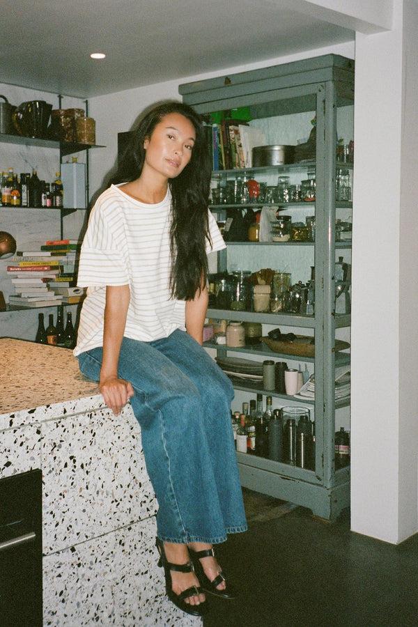 Rabens Saloner Margot Light Stretch Cropped T-shirt I White Sand Stripe