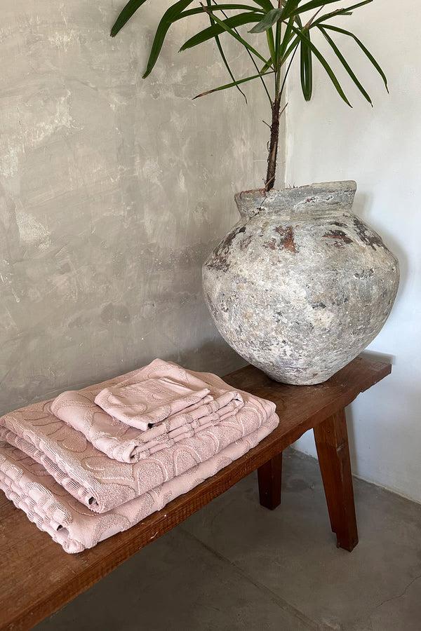 Rabens Saloner Monogram Wash Cloth Wash Cloth 30x30 Cm I Rose