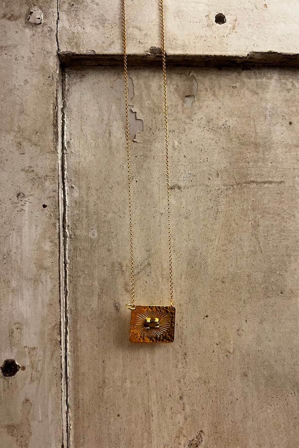 Rabens Saloner Nafsu Escapulario Necklace I Purple Stone