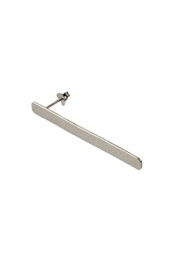 rabens saloner Nafsu Long hammered earstick I Silver