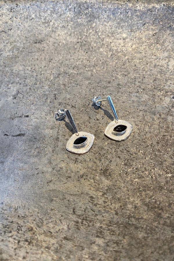 Rabens Saloner Nafsu Silver Earstick W/eye Pendant I Sapphire