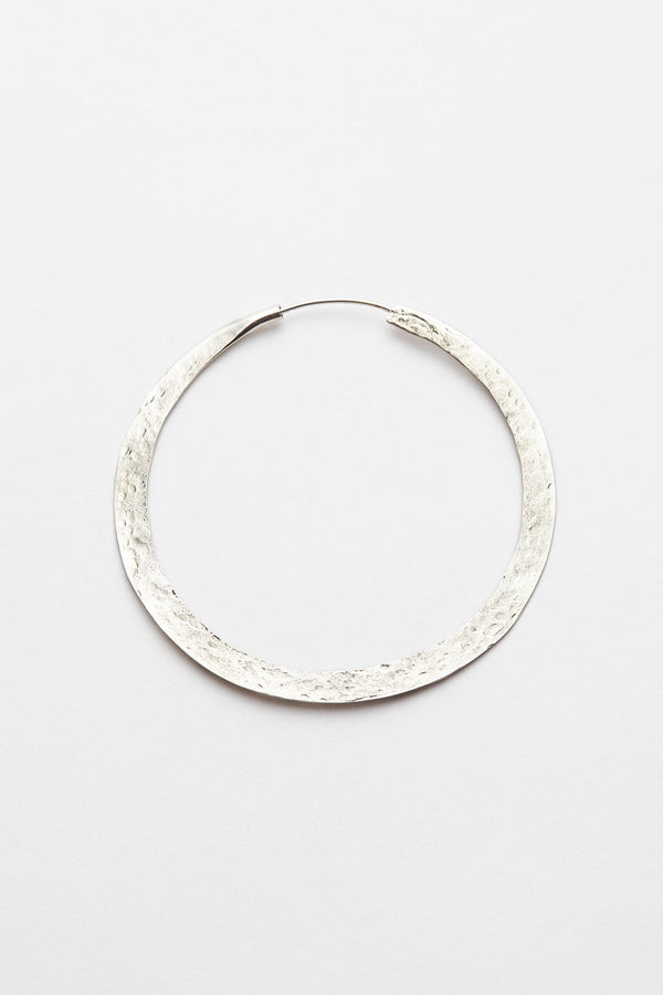 rabens saloner Nafsu Silver hammered hoop L I Silver