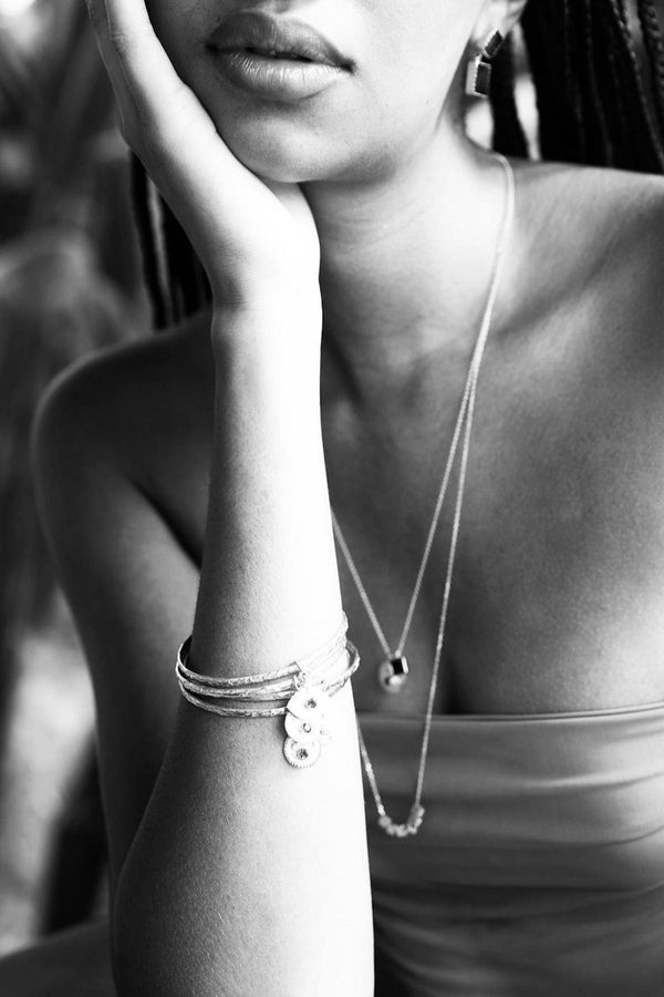 Rabens Saloner Nafsu Sun Eye Bangle I Dark Stone