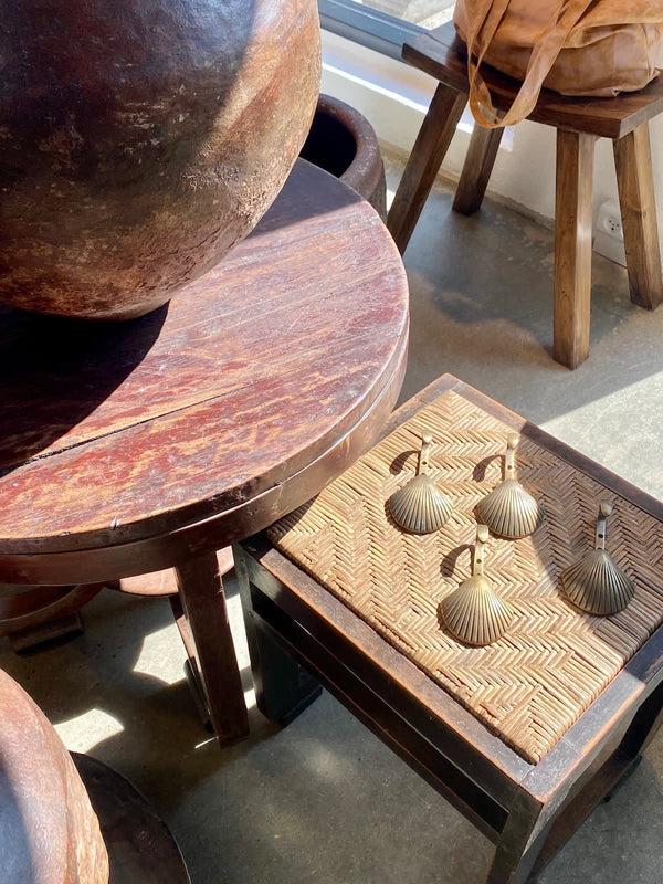 Rabens Saloner Seashell Brass Hook Rabens Apartment I Matte Brass