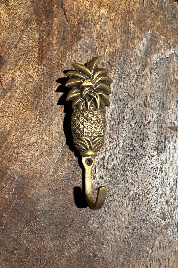 Rabens Saloner Small Pineapple Hook Rabens Apartment I Matte Brass