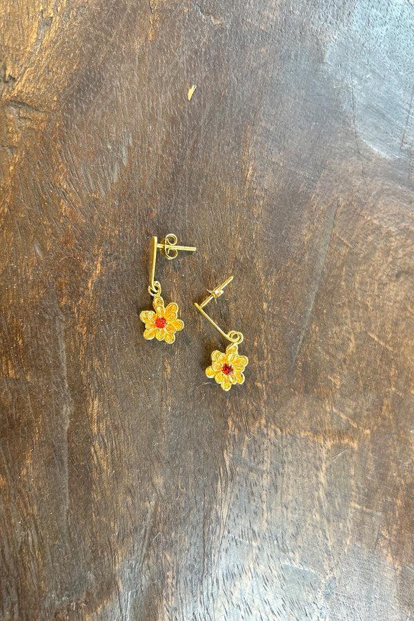 Rabens Saloner Stem Flower Stud Nafsu I Gold W/ Orange Stone