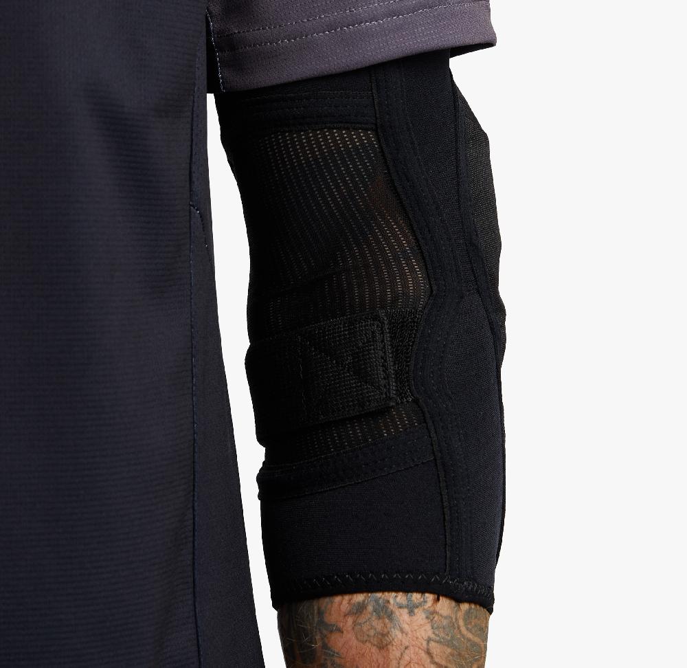 Race Face Ambush Elbow