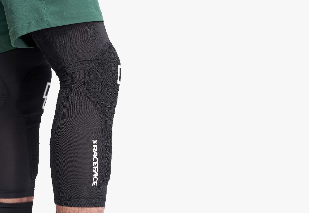 Race Face Charge Knee