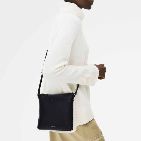 Radley London Black Small Ziptop NS Cross Body | Pockets AW25 | Radley London