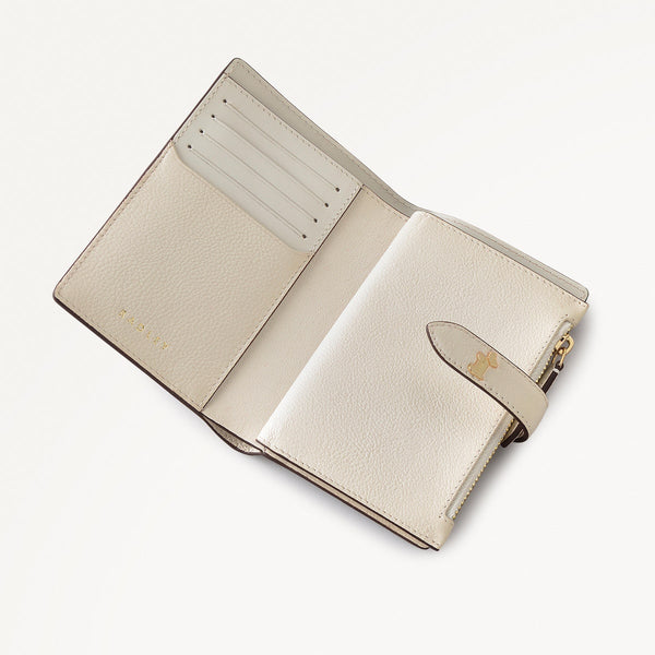 Radley London Chalk Medium Leather Purse | Willis Street AW25 | Radley