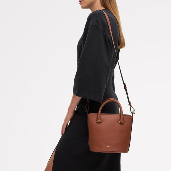 Radley London Indus Tan Small Ziptop Grab | Golbourne Road AW25 | Radley London