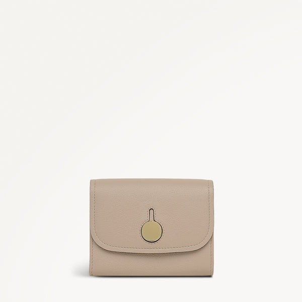 radley london Porcini Medium Flapover Purse | Bathurst Mews AW25 | Radley London