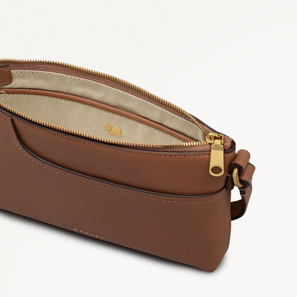 Radley London Saddle Mini Ziptop Ew Shoulder | Pockets AW25 | Radley London