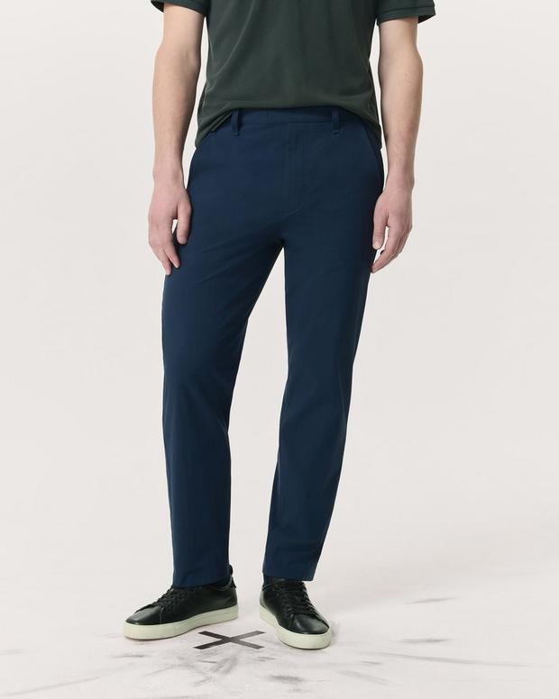 Rag & Bone Tapered Nylon-Blend Trousers