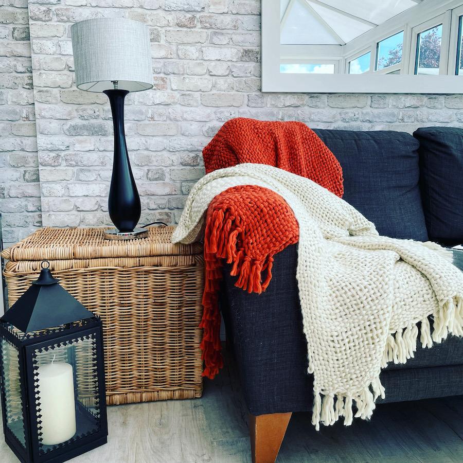 Ragged Rose Cream Chunky Throw