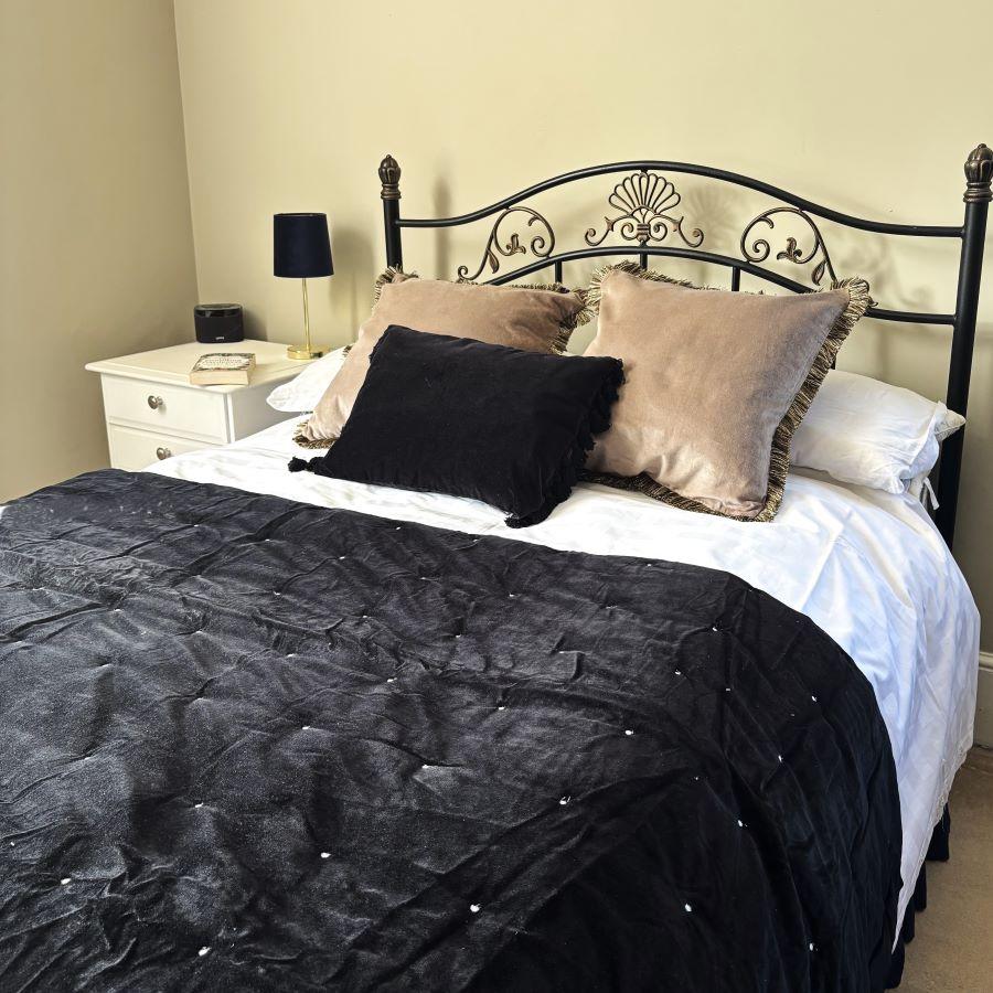 Ragged Rose Lauren Black Velvet Blanket