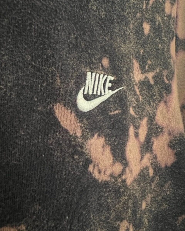 Ragyard Vintage NIKE Bleach V Neck Sports T-shirt