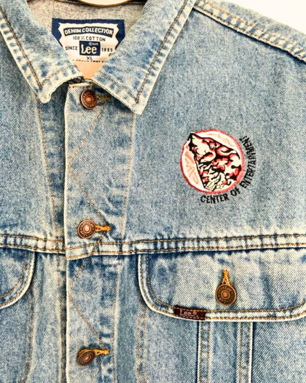 Ragyard Vintage LEE / WOLF DEN Denim Jacket With Detachable Macrame Peacock Collar