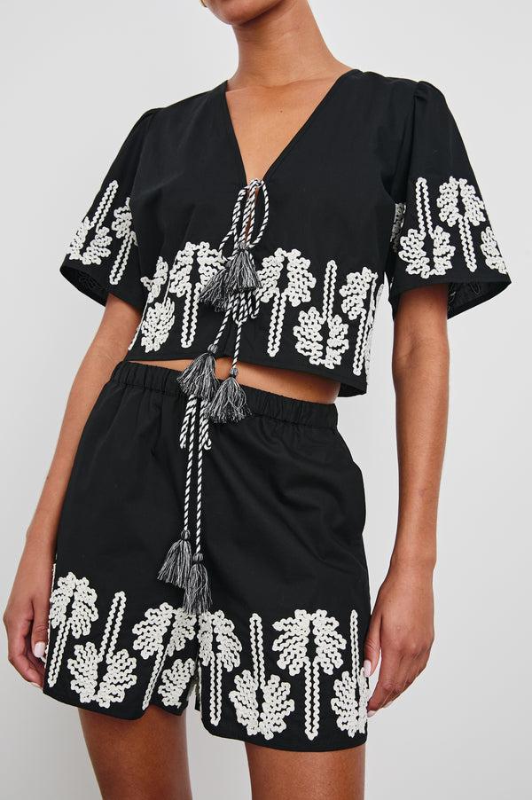 Rails Armanda Short Black Ivory Palm Trees