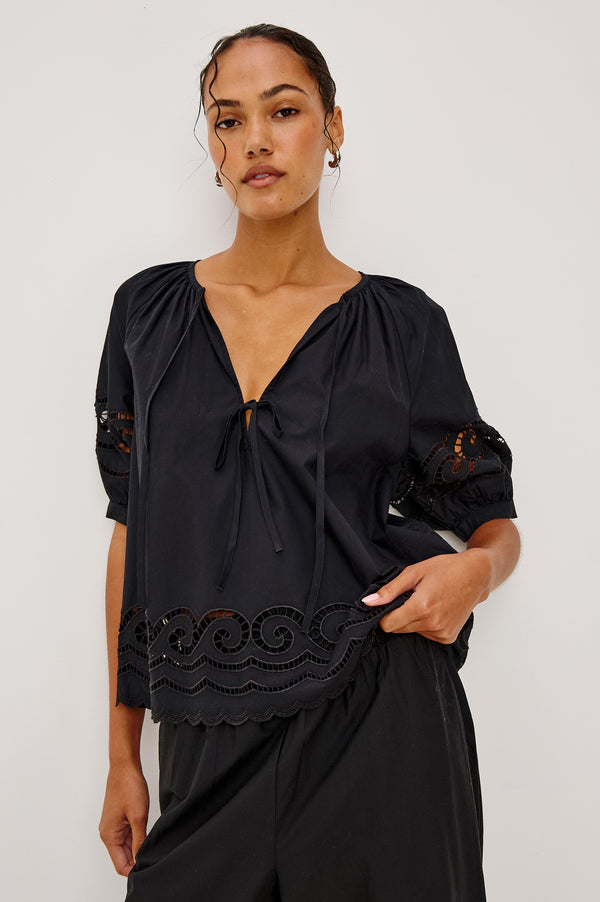 Rails Catalene Top Black Embroidery
