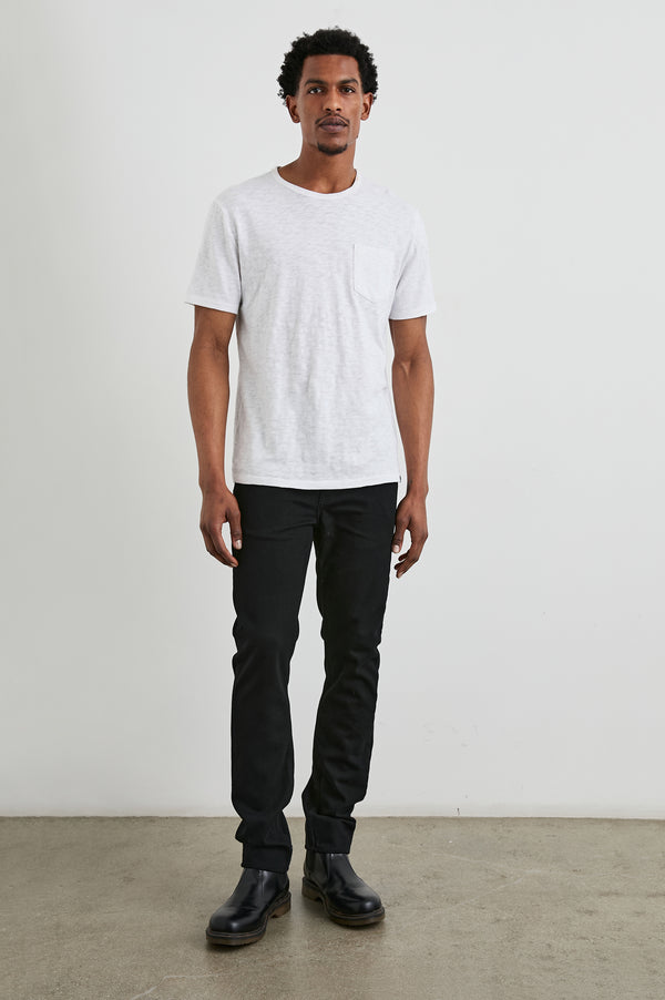 Rails Clayton Slim Straight Dark Black