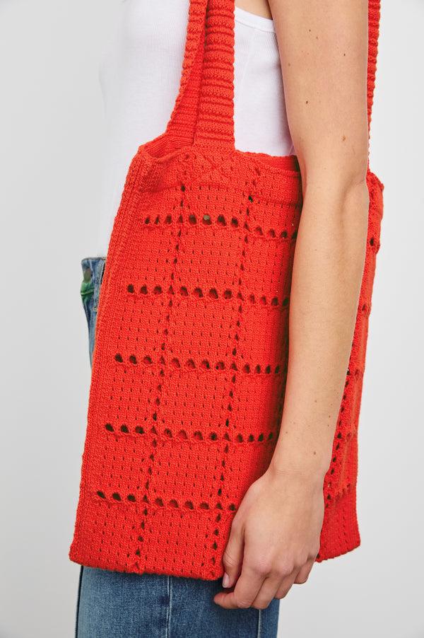 rails Crochet tote Cherry