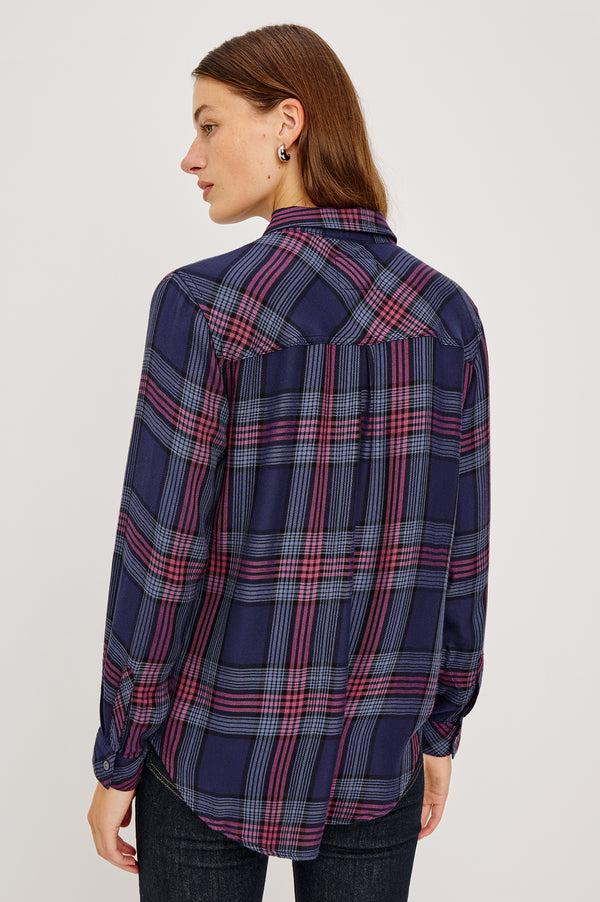 Rails Hunter Shirt Navy Rose Astor